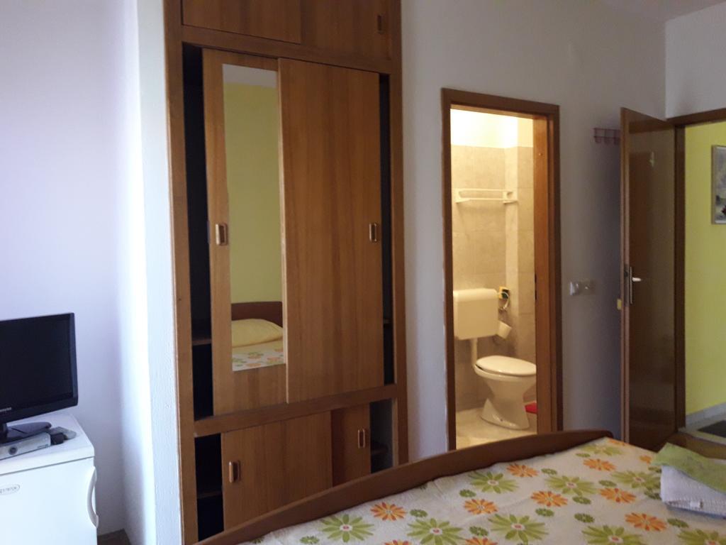 Rooms & Studio Villa Tatjana ซูเปตาร์ ภายนอก รูปภาพ