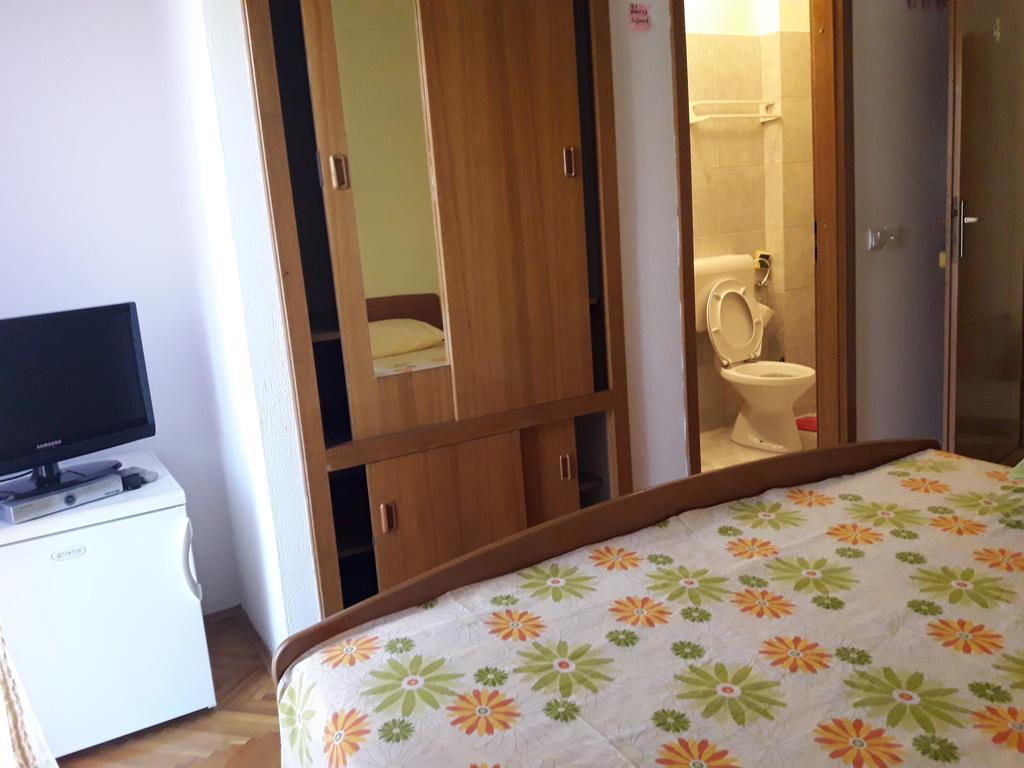 Rooms & Studio Villa Tatjana ซูเปตาร์ ภายนอก รูปภาพ