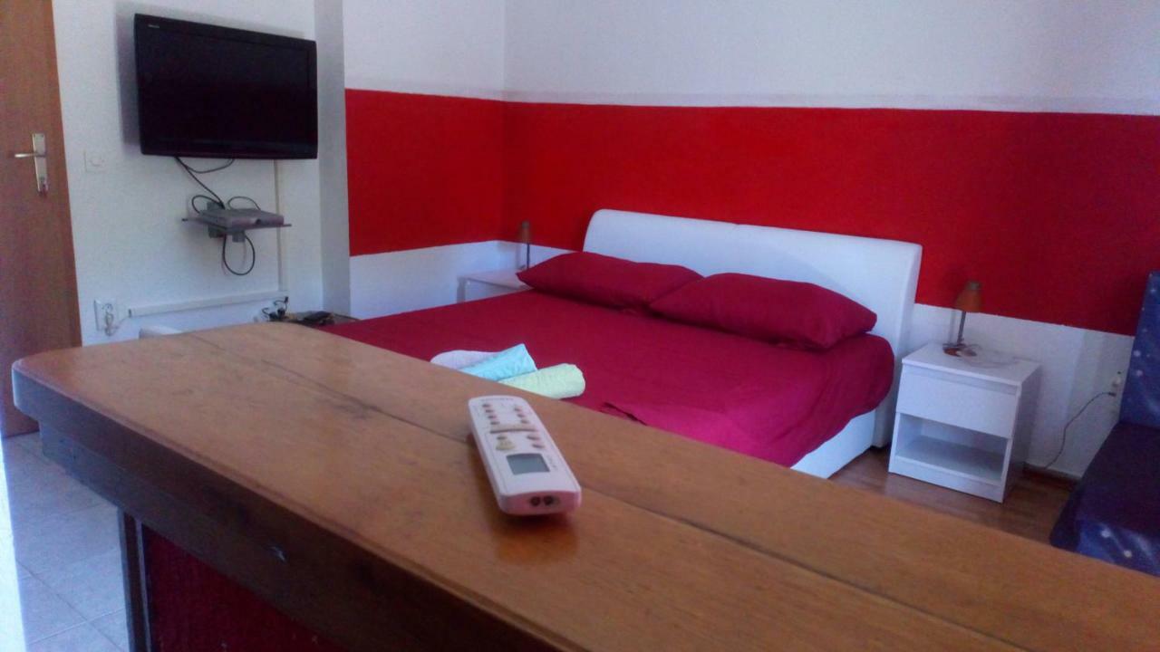 Rooms & Studio Villa Tatjana ซูเปตาร์ ภายนอก รูปภาพ