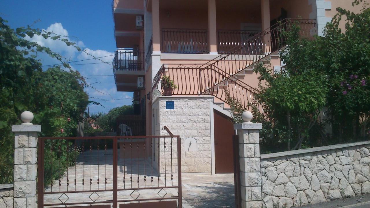 Rooms & Studio Villa Tatjana ซูเปตาร์ ภายนอก รูปภาพ